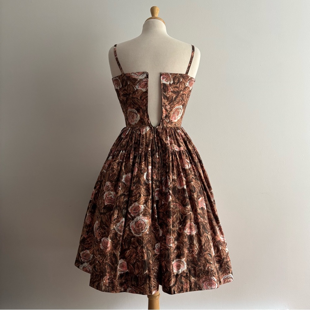 Vintage 1950s NELLY DON Brown with Pink Rose Print Dress / 25" waist - Picture 7 of 11